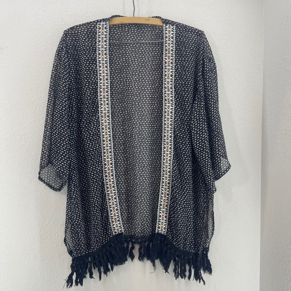 Jolt Black‎ White Aztec Kimono Geo Triangle Cardigan Fringe Boho Festival S